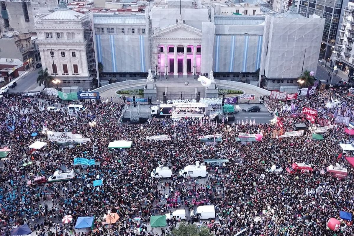 Verdes versus celestes: las organizaciones se preparan para movilizarse en modo pandemia