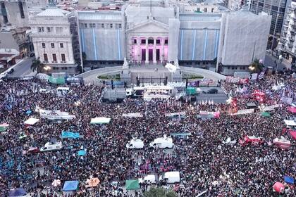 Verdes versus celestes: las organizaciones se preparan para movilizarse en modo pandemia