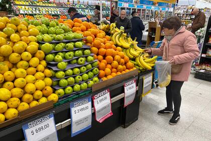 Verduras y frutas, ante las inundaciones, tambièn empujaron a la inflación