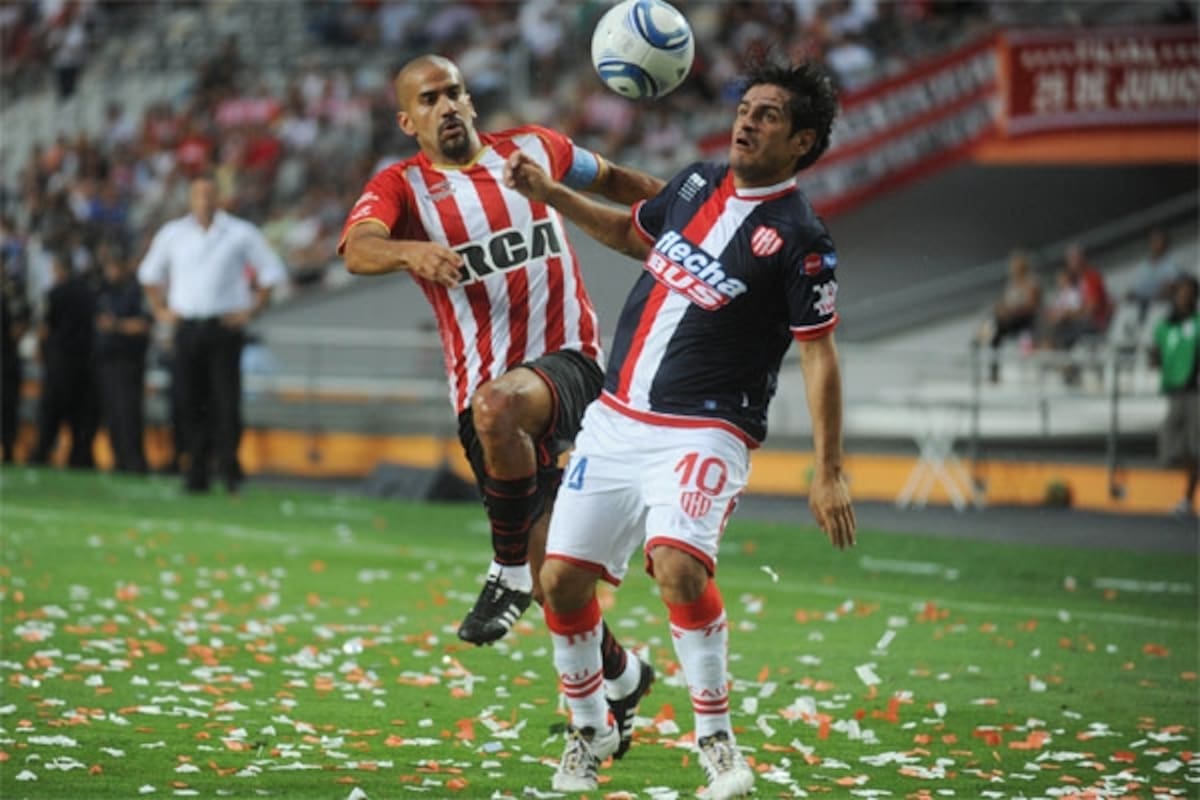 Verón seguirá en el club