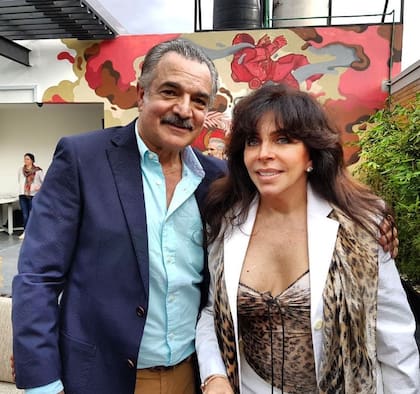 Verónica Castro trabajó con David Ostrosky en la serie La casa de las Flores