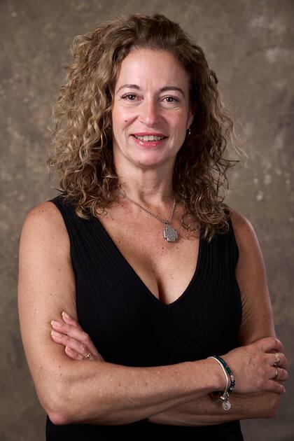 Verónica Climent, directora de gestión de personas de Santander Argentina, hizo hincapié en que la empresa se destaca por ofrecer una propuesta de valor integral.