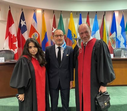 Verónica Gómez juró como jueza de la CIDH en el mismo acto en que se despidió a Eugenio Zaffaroni.