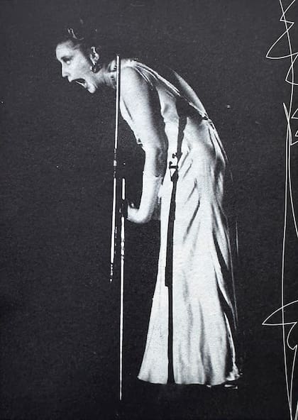 Verónica Llinás en una de las tantas fotos que aparecen en el libro "Las indepilables del Para", que escribió María José Gabin