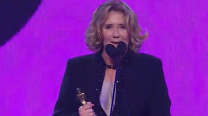 Verónica Llinás feliz con su premio