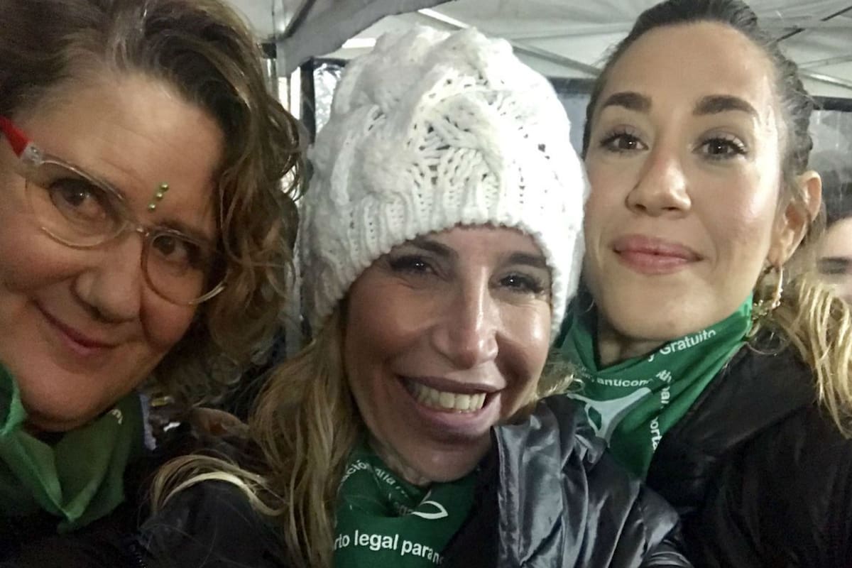 Verónica Llinás, Florencia Peña y Jimena Barón fueron parte de las muchas actrices que formaron parte de la marcha a favor de la legalización.