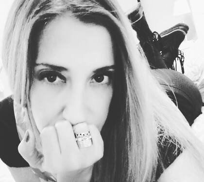 Verónica sueña con no sentirse cansada, con mejorar cada día y esperanzada que exista una cura para su enfermedad y para todos la que la tienen.