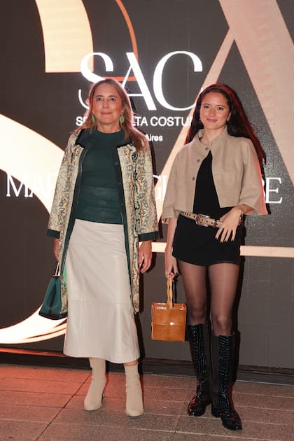 Verónica Zoani de Nutting y Alexia Nutting