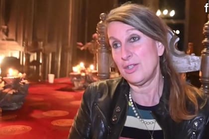 Véronique Geffroy adquirió el castillo junto a su marido en 2011 y pronto comenzó a percibir fenómenos inexplicables