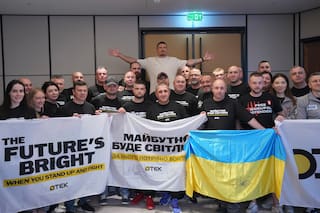 Veteranos de guerra pasan del frente de batalla en Ucrania a Wembley para la pelea de Usyk