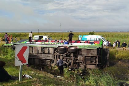 Viajaban 56 pasajeros a bordo del micro