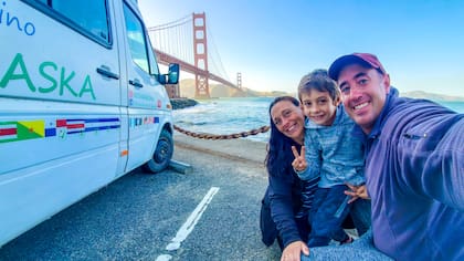 “Viajar de esta forma nos hace valorar mucho las cosas. Por ejemplo, el agua hay que cuidarla porque hay una cantidad limitada. Una ducha con agua que caiga desde arriba es ¡guau! un tesoro"