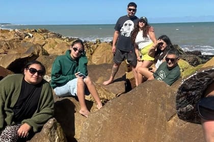 Viajaron a Mar del Plata para disfrutar las vacaciones, pero los desvalijaron y tuvieron que volver a su casa