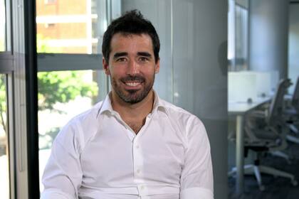 Viale se refirió en su cuenta de Twitter a Ernesto Arriaga luego de ver un informe de A24 en el que hablaban de su día de furia en una estación de servicio