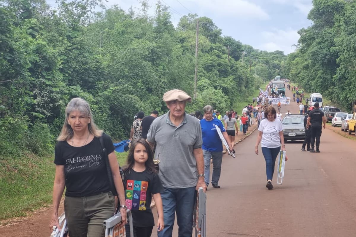 Vialidad Nacional exigió un pago para autorizar la peregrinación al santuario de Loreto, en Misiones, por la ruta nacional 12, según denunció el obispo de Posadas, monseñor Juan Rubén Martínez