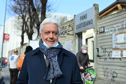 Vicepresidente de la asociación laica italiana, no partidista y sin fines de lucro llamada "Pane Quotidiano" (Pan de cada día) posa para una foto en Milán, el 8 de marzo de 2021