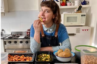 Dejó su carrera en el cine para dedicarse a la cocina y revolucionó las redes con las recetas más locas