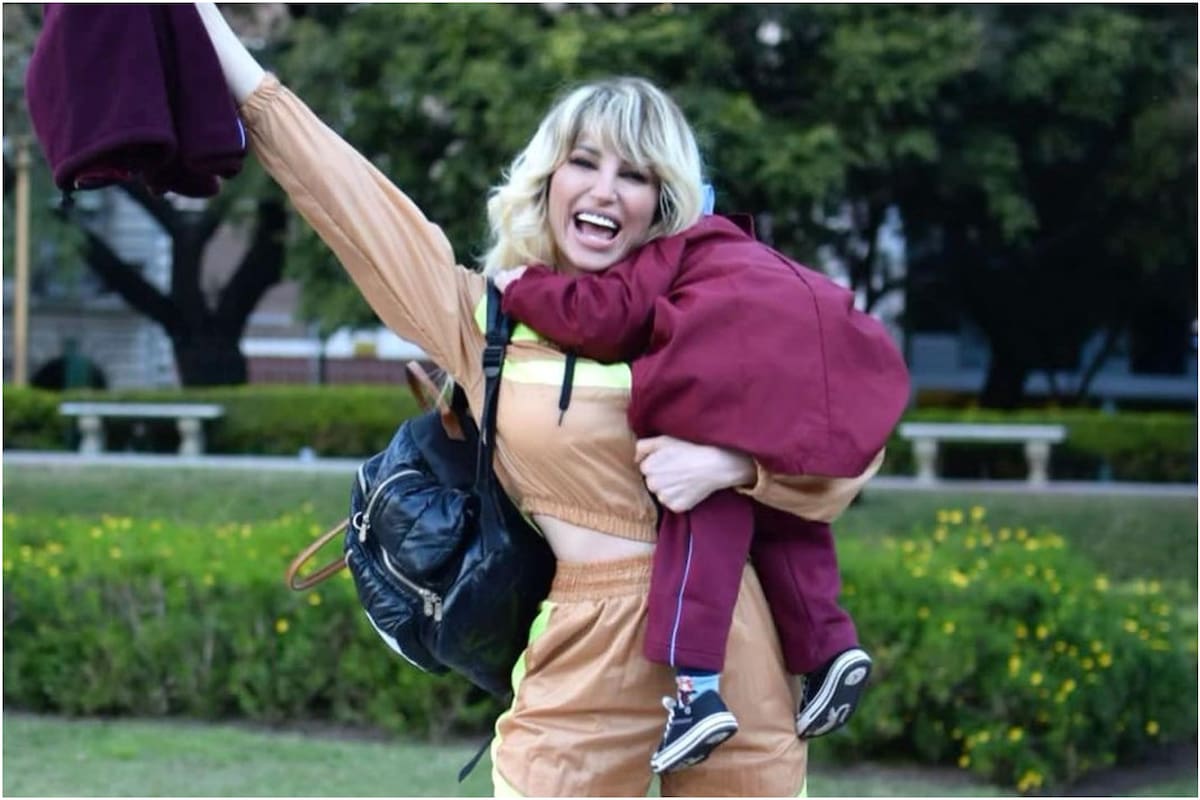 Vicky Xipolitakis logró que su ex marido aumentara la cuota alimentaria de su hijo