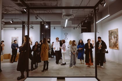 "Victims of Grenouille" muestra de la artista ucraniana Oleksii Shcherbak en Mriya