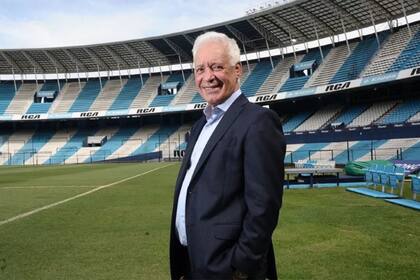 Víctor Blanco, a la cabeza de Racing.