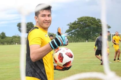 Víctor Centurión, el exarquero del seleccionado paraguayo es buscado por formar parte de una red narco