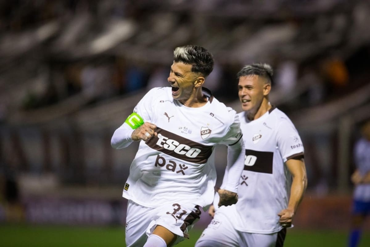 Víctor Cuesta sería titular y capitán de Platense para el duelo de este jueves frente a Peñarol