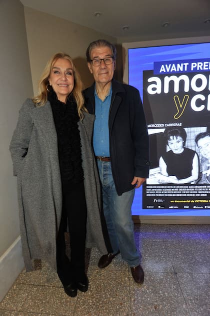 Víctor Hugo Morales junto a su esposa Beatriz de Nava