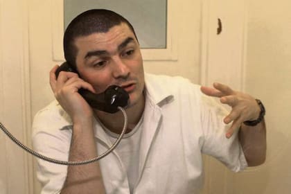 Víctor Saldaño, en una de las visitas que le hizo su madre en la cárcel de Texas