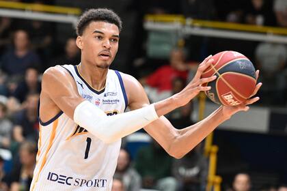 Victor Wembanyama vuelve loco a los fanáticos de la NBA y proyecta un cambio en el básquetbol mundial