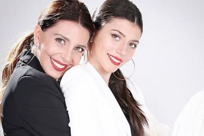 Victoria, la hija de Mónica Ayos que brilla en TikTok