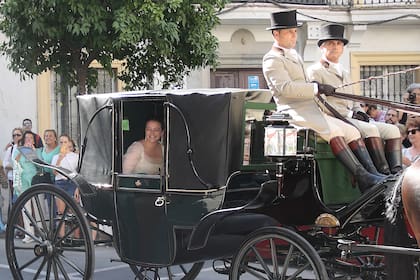 Victoria llegó a bordo de un carruaje.