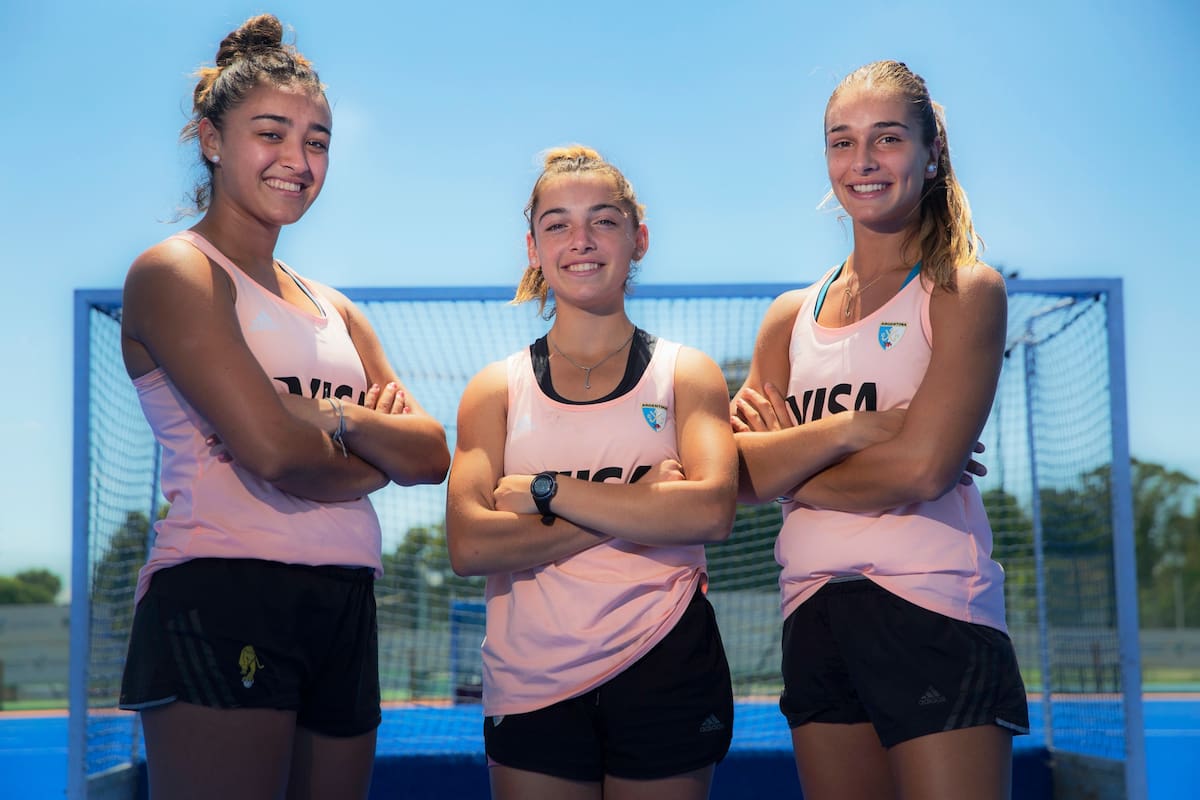 Victoria Miranda (18), Brisa Bruggesser (16 años), y Celina Di Santo (18)