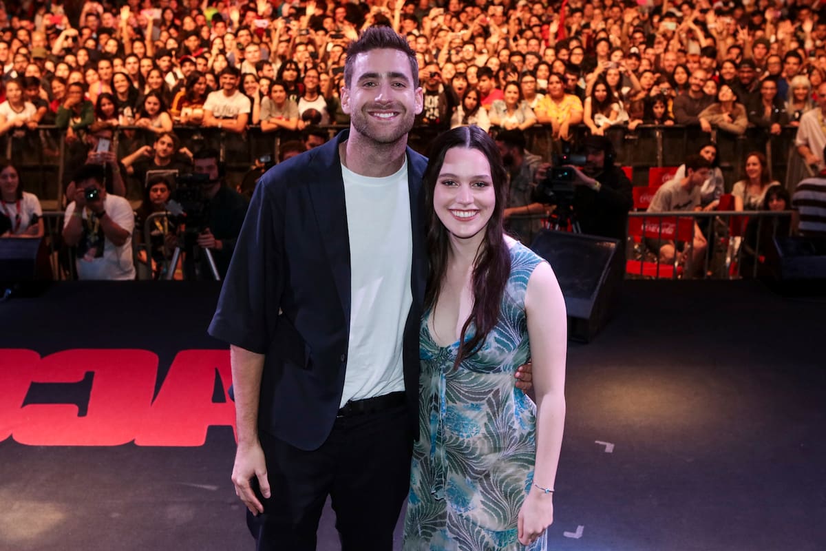 Victoria Pedretti y Oliver Jackson-Cohen, los actores de La maldición de Hill House