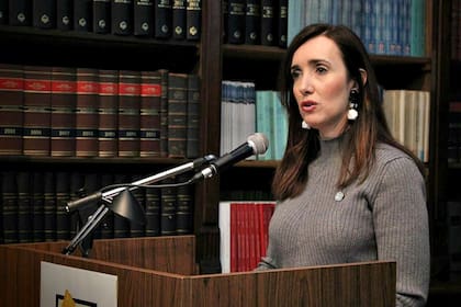 Victoria Villarruel en el Colegio de Abogados
