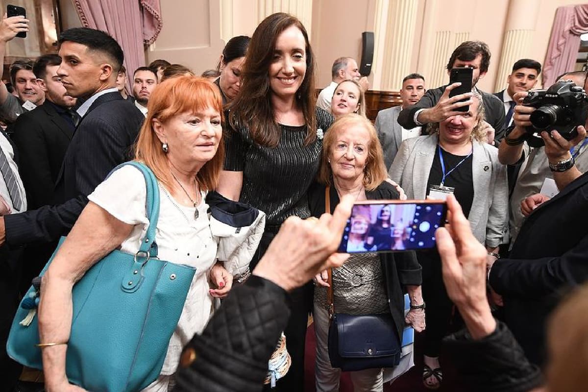 Victoria Villarruel sorprendió en la Noche de los Museos como anfitriona en el Senado de la Nación
