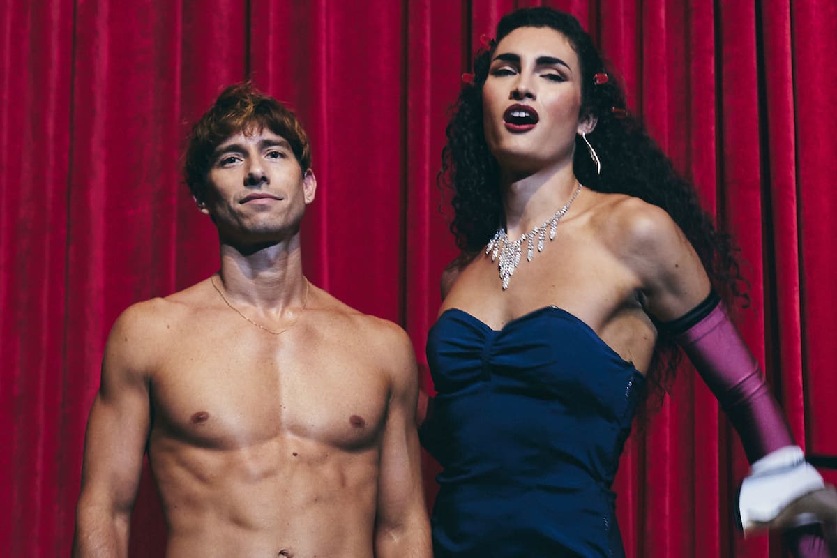 Victorio D'Alessandro junto a Mina Serrano, en una escena de la serie de Cris Miró, en donde realizó un personaje totalmente diferente a los que venía haciendo