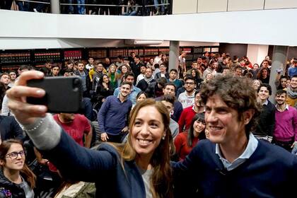 Vidal y Lousteau, ayer, en la Universidad de Lomas de Zamora