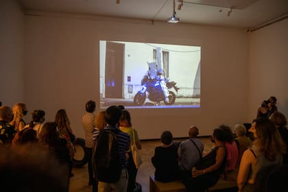 Videoinstalación de Diego Bianchi, presentada este año en la Bienal de Performance BP.21 y en la Bienal de Liverpool