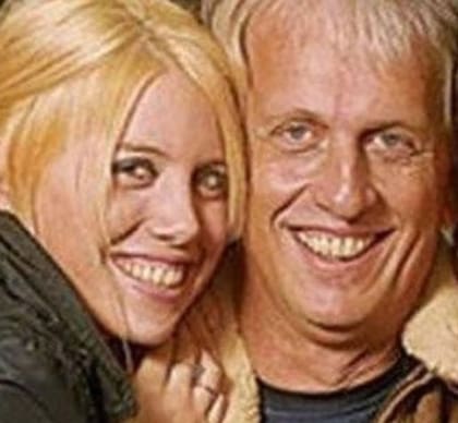 Vieja imagen de Andrés Nara junto a Wanda, su hija, con quien no mantiene un contacto fluido (Foto archivo)