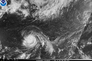 Vientos sacuden territorios de EE.UU. en el Pacífico cuando supertifón Bavi toca tierra cerca de Guam