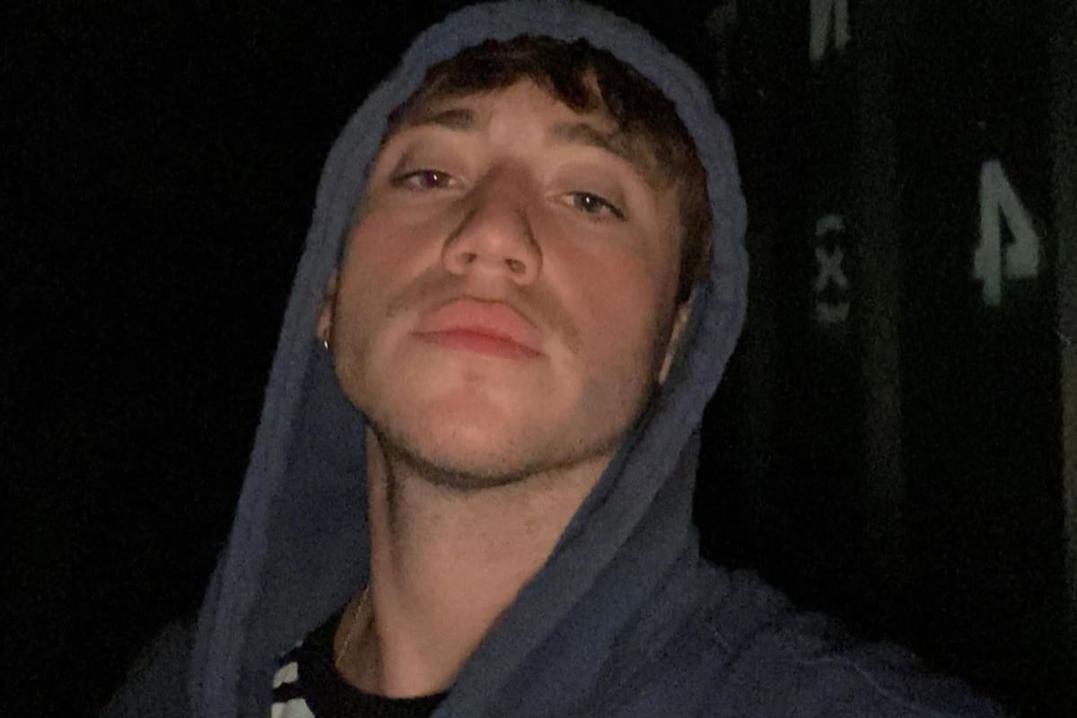 Vieron a Paulo Londra a los besos con una mujer en la Bresh