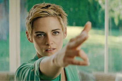 Vigilando a Jean Seberg, una película basada en un una historia real protagonizada por Kristen Stewart (Foto: Netflix)