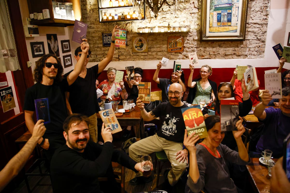 "Vigilia aireana" porque este jueves, a las 8, se anuncia el ganador del Nobel de Literatura y en las apuestas vuelve a aparecer el argentino César Aira