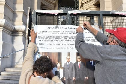 La sentencia que prepara el tribunal implicaría una solución intermedia a los tres jueces
