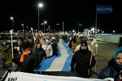 Vigilia por Malvinas en Río Grande