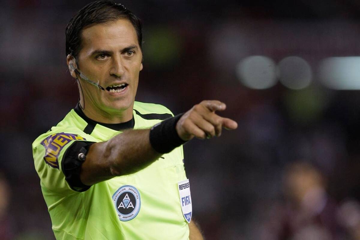 Vigliano, el árbitro para el duelo entre Boca y Crucero del Norte en la Bombonera