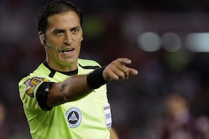 Vigliano, el árbitro para el duelo entre Boca y Crucero del Norte en la Bombonera