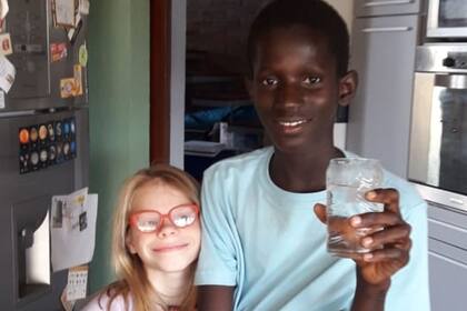 Viktoriia hoy tiene 9 años y Fedrico 12.