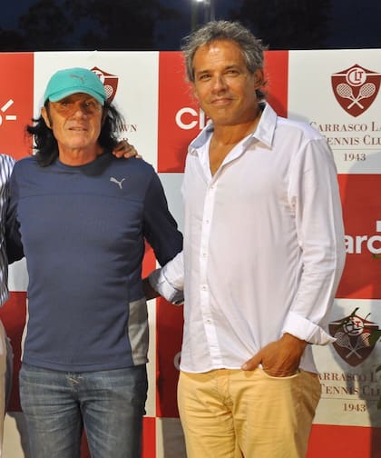 Vilas con el uruguayo Diego Pérez, en 2015, en Montevideo
