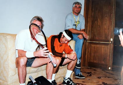 Vilas y Puppo, junto a Björn Borg, en 2001, en Punta del Este